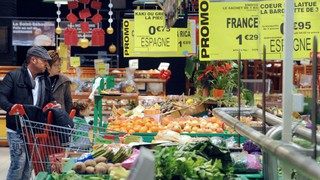 Người Pháp phải giảm khẩu phần ăn do lạm phát cao kỷ lục