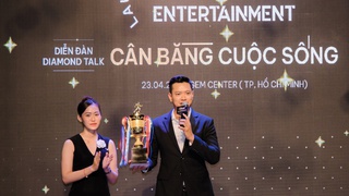 Siêu mẫu Hồ Đức Vĩnh tiết lộ lý do mời VĐV Phạm Thị Hồng Lệ làm đại sứ Marathon Dream Cup 2023