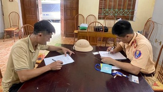 Xử phạt giáo viên dạy lái xe 'không nhường đường cho xe ưu tiên'