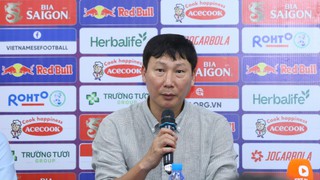 HLV Kim Sang Sik: ‘Văn Quyết muốn giã từ đội tuyển, tôi gọi lên vì thiếu tiền đạo’