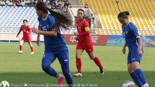 HLV Mai Đức Chung tiếc khi tuyển nữ Việt Nam chỉ thắng Uzbekistan 2-0