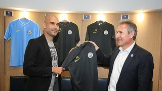 Bạn thân nhất của Pep Guardiola rời Etihad, Man City sắp có biến động lớn?