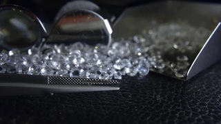 Giải mã sức hút của kim cương nhân tạo trên toàn cầu