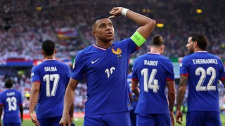 Toàn cảnh vụ Mbappe bị 'hắt hủi' ở ĐT Pháp: Cuộc gọi cuối cùng từ Deschamp, Mbappe bất lực