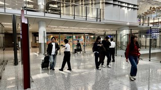 Hong Kong (Trung Quốc) tăng cường kiểm soát sức khỏe hành khách
