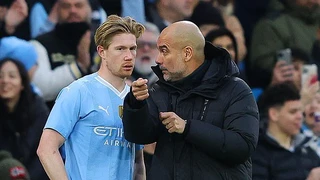 Pep Guardiola đáp trả đầy mỉa mai sau thông tin có xung đột với Kevin De Bruyne