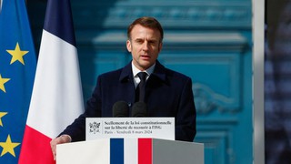 Ông Macron quyết giữ ghế Tổng thống Pháp đến hết nhiệm kỳ vào năm 2027