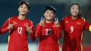 Cầu thủ nữ Việt Nam đầu tiên nhận hợp đồng tiền tỷ không muốn bị thương hại
