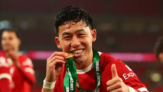 Wataru Endo là 'món hời' của Liverpool, áp đảo cặp tiền vệ giá 220 triệu bảng của Chelsea