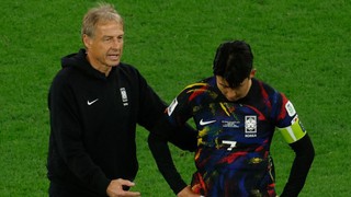 HLV Klinsmann có còn xứng đáng dẫn dắt ĐT Hàn Quốc sau thất bại cay đắng tại Asian Cup?
