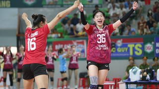 Tin nóng thể thao tối 19/3: CLB bóng chuyền nữ Thanh Hóa được thưởng lớn, HLV Indo cáu kỉnh trước trận gặp Việt Nam