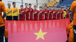 Indonesia hưởng 2 quả phạt đền trong hiệp 1, ĐT Việt Nam ngược dòng thắng đậm ngoạn mục, HLV Hà Lan thua ‘tâm phục khẩu phục’