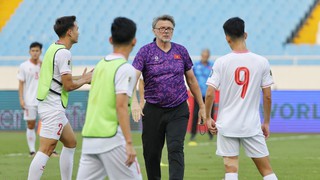 Bình luận viên Quang Huy: 'Nếu HLV Troussier thay đổi, đội tuyển Việt Nam sẽ thắng'