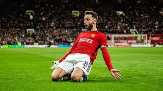 Bruno Fernandes lập cú đúp, MU ngược dòng hạ Sheffield ở Ngoại hạng Anh