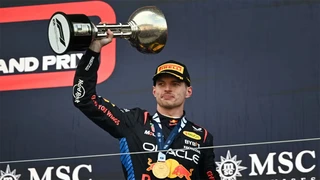 Verstappen tỏa sáng trở lại, Red Bull không có đối thủ ở Grand Prix Nhật Bản