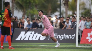 Cựu thủ môn Hà Nội FC rực sáng trong trận tranh Siêu Cúp bóng đá 7 người Quốc gia Bia Saigon Cup 2024