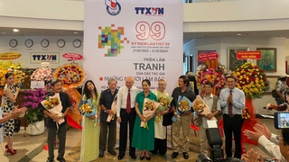 Triển lãm tranh 99 của các họa sĩ nhà báo chào mừng Ngày Báo chí Cách mạng