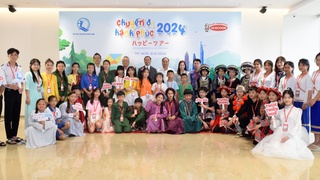 Công ty Acecook Việt Nam tiếp tục lan tỏa hạnh phúc xã hội với "Happy Tour - Chuyến đi hạnh phúc" lần hai