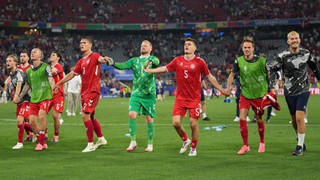 Tin nóng thể thao sáng 26/6: UEFA phải dùng đến tiêu chí này để xếp hạng bảng đấu chán nhất EURO, sao Brazil lập kì tích ở V-League