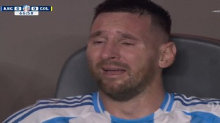 Messi đau đớn rời sân, kết thúc Copa America 2024 trong nước mắt