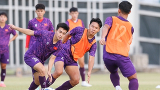 Tin nóng bóng đá Việt 21/7: Tương lai thủ môn hàng đầu V-League bị đặt dấu hỏi, U19 Việt Nam quyết thắng U19 Úc