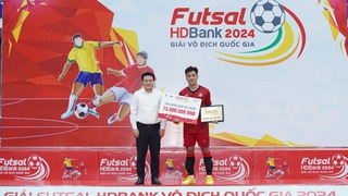 'Người nhện' Hồ Văn Ý xuất sắc nhất giải futsal quốc gia