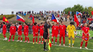 ĐT nữ Việt Nam thắng đội bóng châu Âu 3-0 với siêu phẩm sút xa, Huỳnh Như và đồng đội kết thúc chuyến du đấu thành công