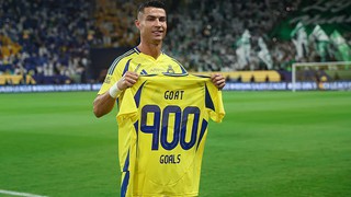 Ronaldo nhận quà 'đặc biệt' rồi tịt ngòi trong ngày Al Nassr chia điểm với CLB của ngôi sao tai tiếng 'Ngoại hạng Anh'