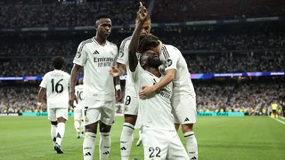 Chiến thắng không xua đi những hoài nghi ở Real Madrid