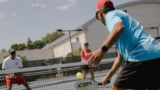 Pickleball ra đời khi nào? Lịch sử phát triển của Pickleball ra sao?