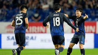 Gặp đại diện Nam Mỹ, ĐT Nhật Bản thoát thua nhờ bàn thắng phút cuối