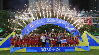 Huỳnh Như cùng đồng đội lập công, chào mừng Đại hội Đảng bộ TP.HCM