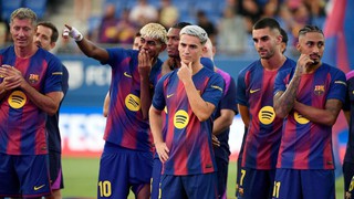 Barcelona – Girona: Barca và mặt trái của “Hansi-ball”