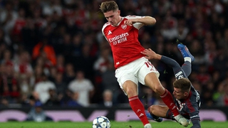 Fulham - Arsenal: Chính Arteta đã kìm hãm Gyokeres?