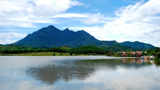 Cùng con xuyên đêm leo núi Ba Vì và những trải nghiệm khó quên