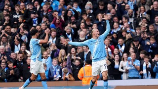 Haaland lập cú đúp, Man City lại nối dài mạch chiến thắng