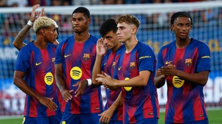 Barca - Olympiacos: Những khó khăn của Hansi Flick