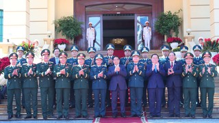 Thủ tướng dự Lễ đón nhận danh hiệu Anh hùng LLVT nhân dân của Quân chủng Phòng không - Không quân