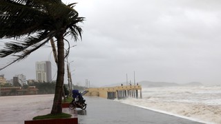 Tin cuối cùng về bão số 12