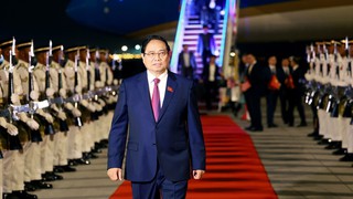 Thủ tướng bắt đầu chuyến tham dự Hội nghị Cấp cao ASEAN lần thứ 47