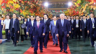 Thủ tướng dự khai mạc Hội chợ mùa Thu lần thứ nhất