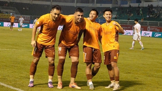 HLV Popov vô duyên trước HAGL 