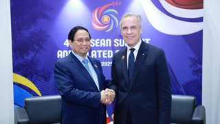 ASEAN 47: Thủ tướng Phạm Minh Chính gặp Thủ tướng Canada