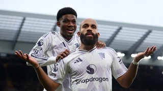 2 trụ cột của MU đang có phong độ cao sẽ vắng mặt vào cuối năm nay