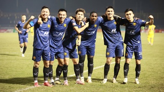 Cuộc đua trụ hạng V-League bắt đầu khốc liệt