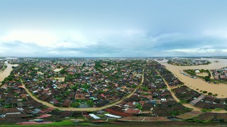 “Nước dâng, người không lùi” - Hội An kiên cường trong mưa lũ