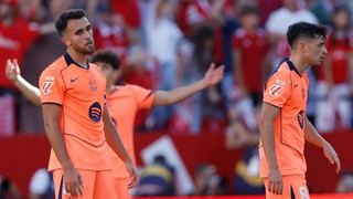 Vấn đề của Barca: Dâng cao và tự sập bẫy 