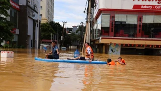 Trong biển nước Thái Nguyên, sáng lên tình người và sự sẻ chia