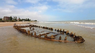 Góc nhìn 365: "Đánh thức" tàu cổ