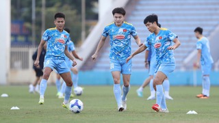 Tân binh của đội tuyển Việt Nam: ‘Xuân Son là tiền đạo quá đẳng cấp’